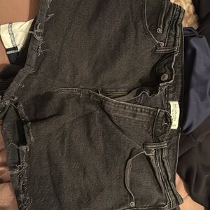 Abercrombie & Fitch 90s relaxed high rise cutoff short